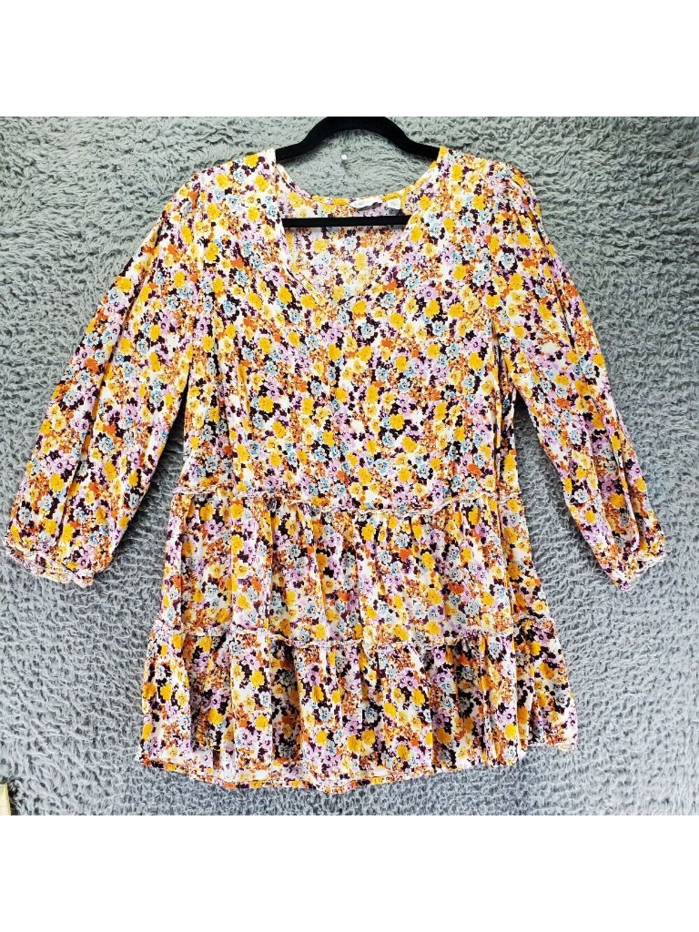 Cato Top Womens Size 14/16W Multicolor Floral Tiered Long Sleeve V-Neck Blouse